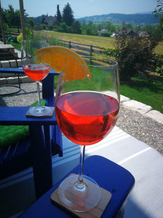 B&B Whitianga Vinelz 외부 사진